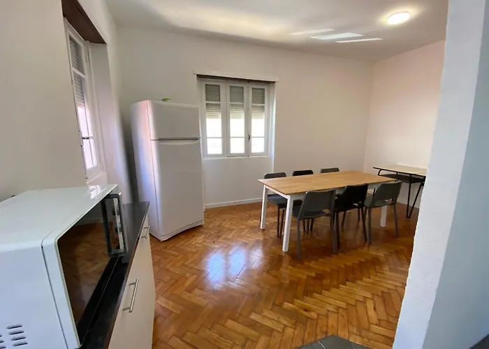 לינה וארוחת בוקר Breiner 54